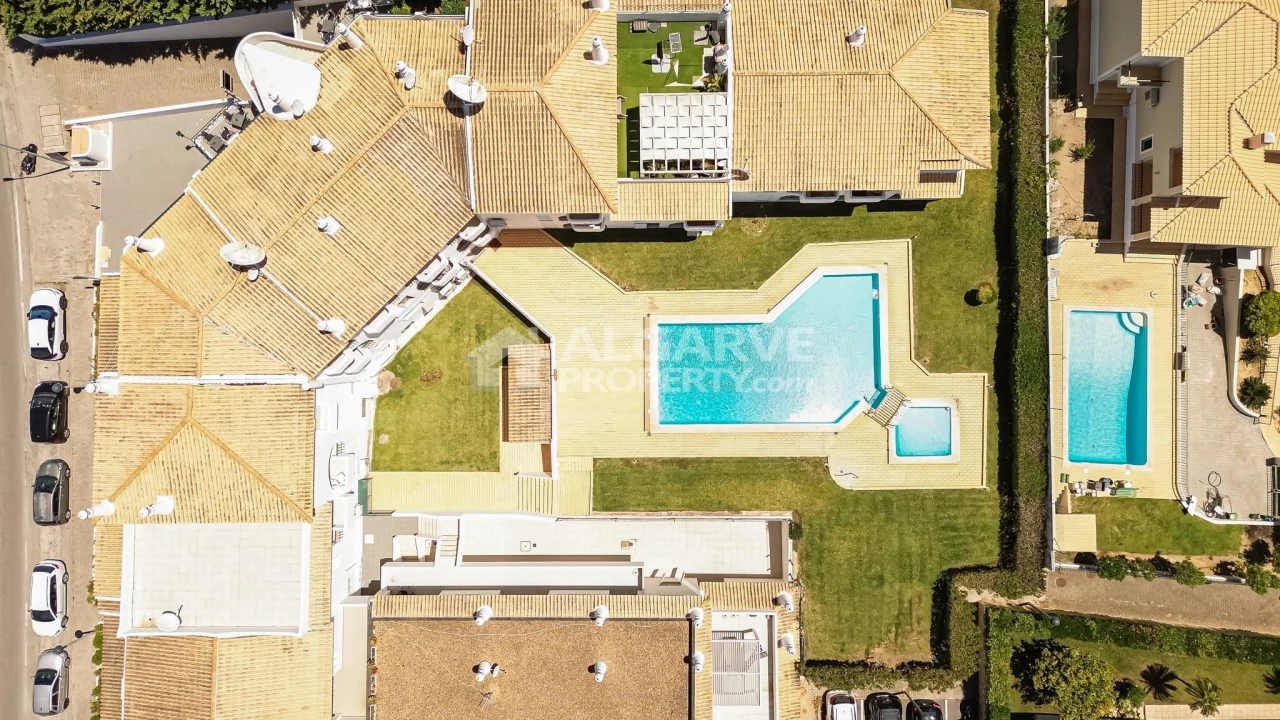 Apartamento T2 para Venda em Albufeira e Olhos de Água Foto 15