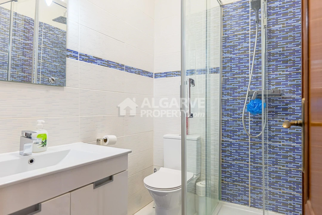 Apartamento T2 para Venda em Albufeira e Olhos de Água Foto 6