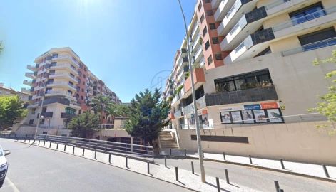 Negócio para Venda em Algés, Linda-A-Velha e Cruz Quebrada-Dafundo