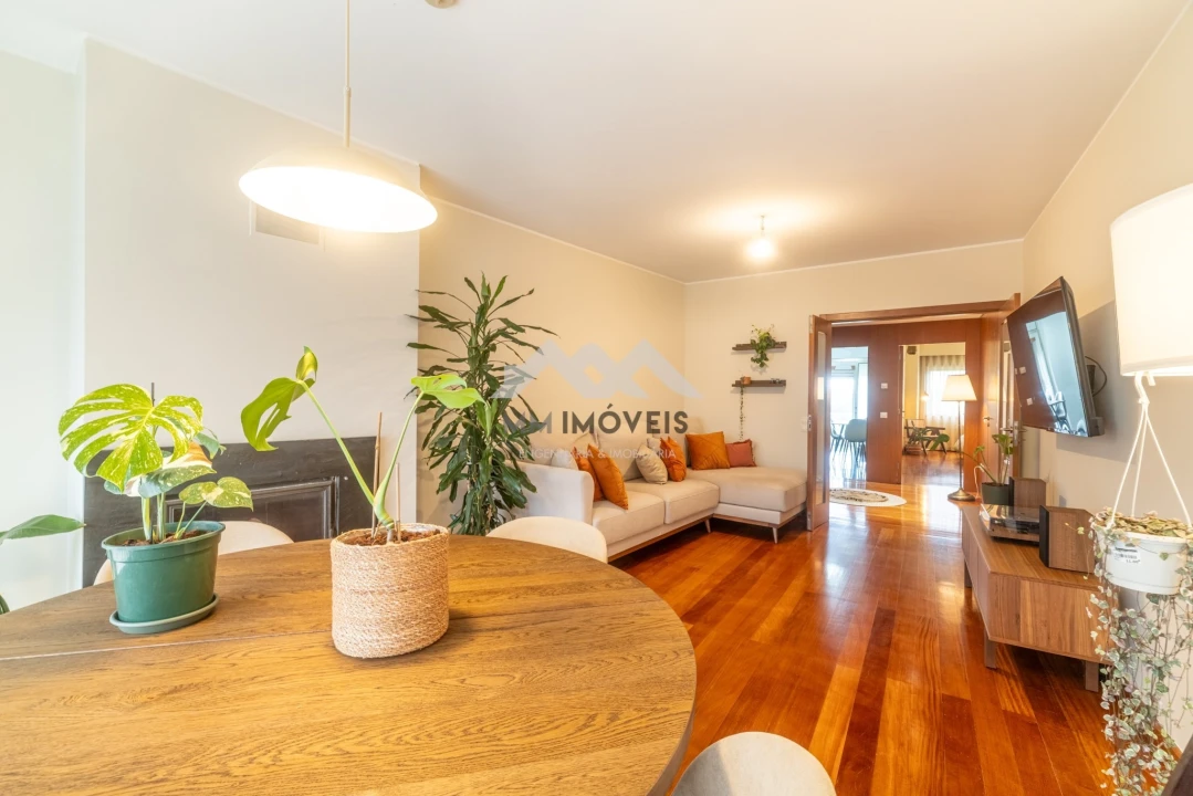 Apartamento T2 para Arrendamento em Rio Tinto Foto 7