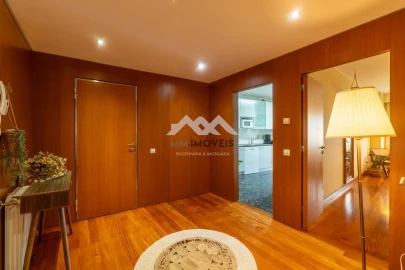 Apartamento T2 para Arrendamento em Rio Tinto