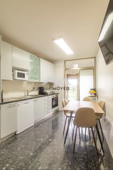 Apartamento T2 para Arrendamento em Rio Tinto