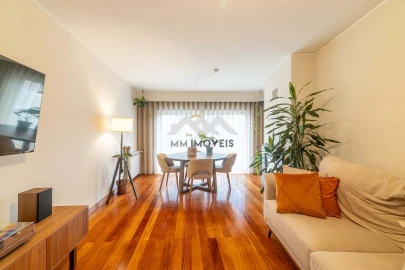 Apartamento T2 para Arrendamento em Rio Tinto