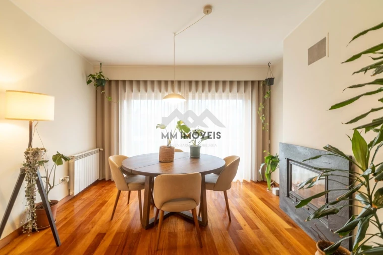 Apartamento T2 para Arrendamento em Rio Tinto Foto 4