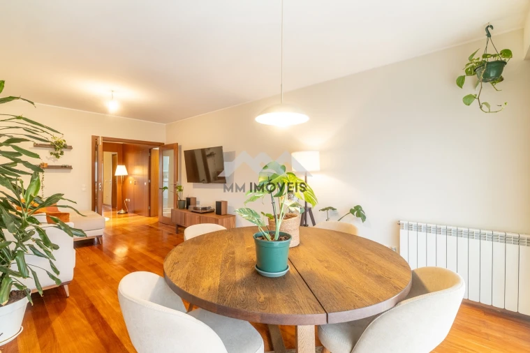 Apartamento T2 para Arrendamento em Rio Tinto Foto 6