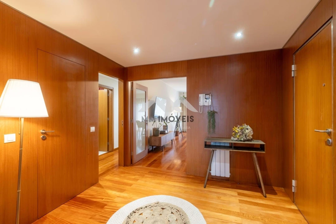 Apartamento T2 para Arrendamento em Rio Tinto Foto 13