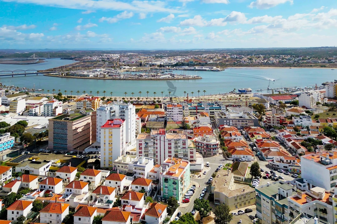 Apartamento T2 para Venda em Portimão Foto 36