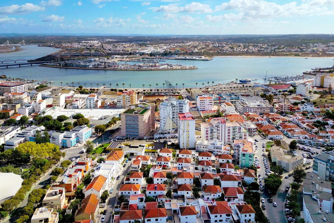Apartamento T2 para Venda em Portimão Foto 38