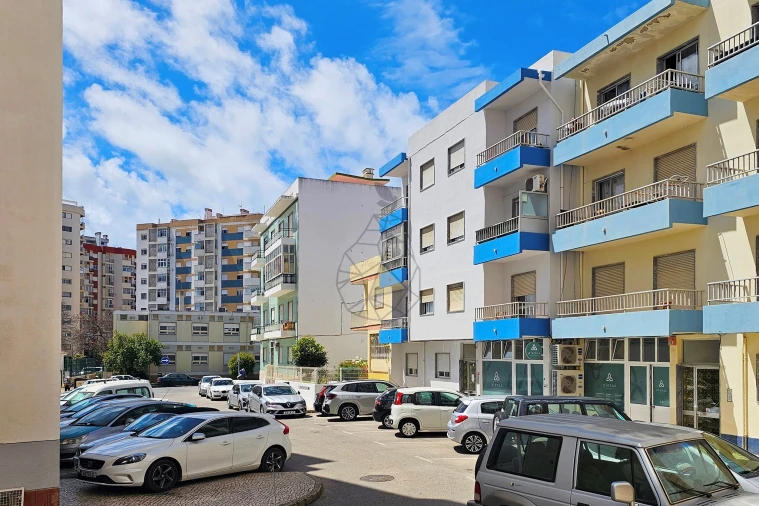 Apartamento T2 para Venda em Portimão Foto 33