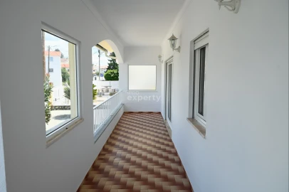 Moradia T5 para Venda em Satão