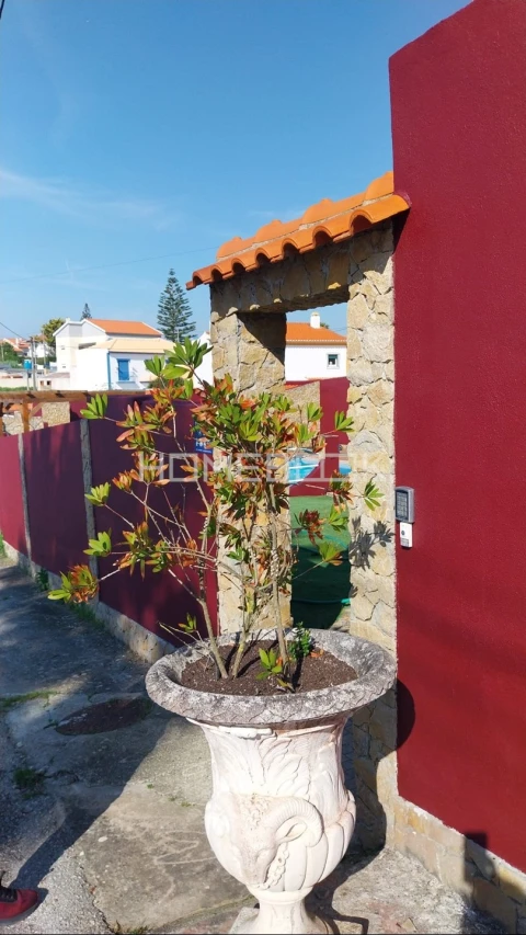 Moradia T3 para Venda em Carvoeira