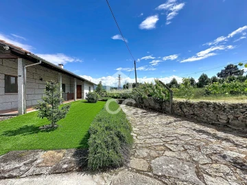 Moradia T4 para Venda em Vale de Anta