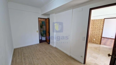 Apartamento T4 para Arrendamento em Olivais