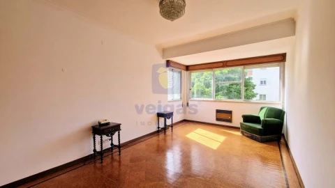 Apartamento T4 para Arrendamento em Olivais