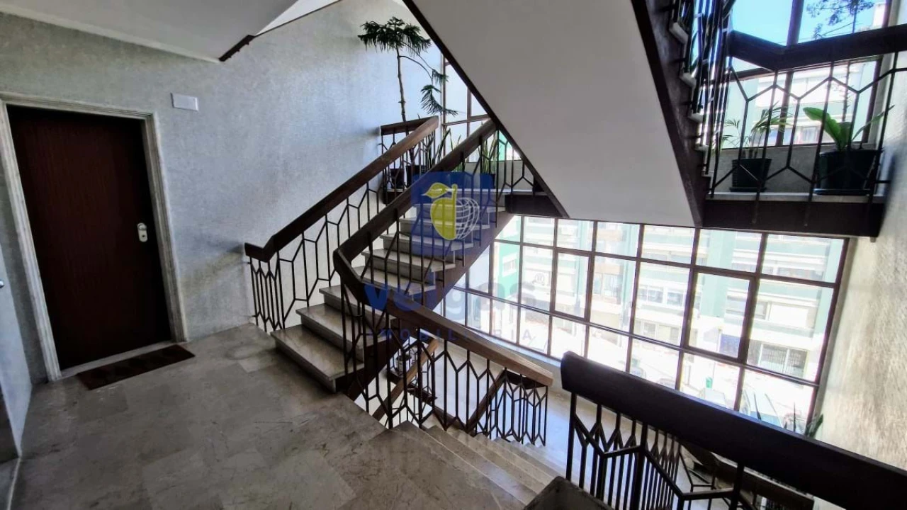 Apartamento T4 para Arrendamento em Olivais Foto 7