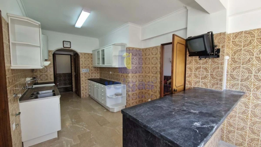 Apartamento T4 para Arrendamento em Olivais Foto 5