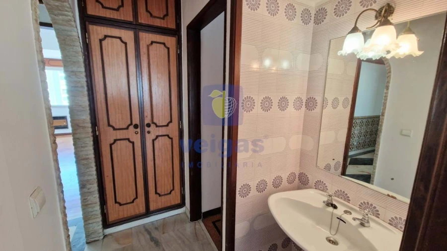 Apartamento T4 para Arrendamento em Olivais Foto 28