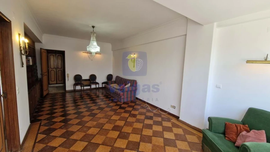 Apartamento T4 para Arrendamento em Olivais Foto 3