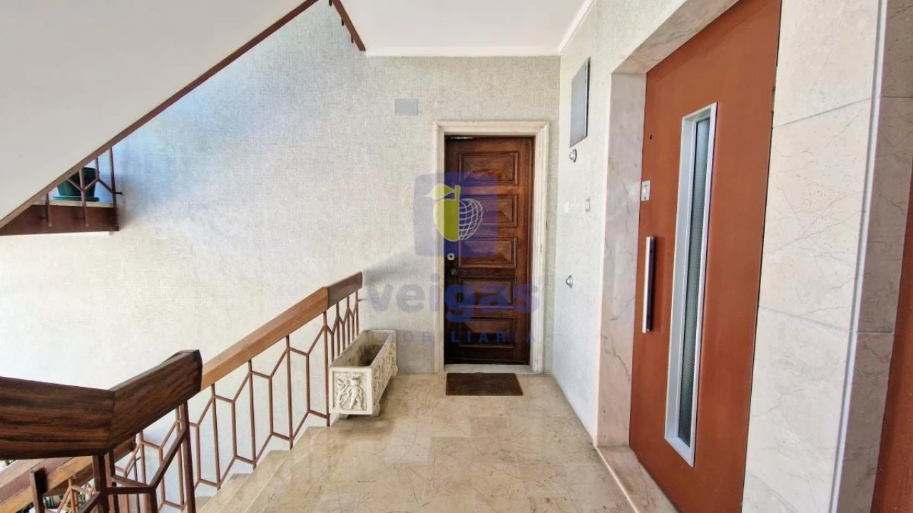 Apartamento T4 para Arrendamento em Olivais Foto 9