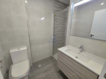Apartamento T1 para Arrendamento em Campolide
