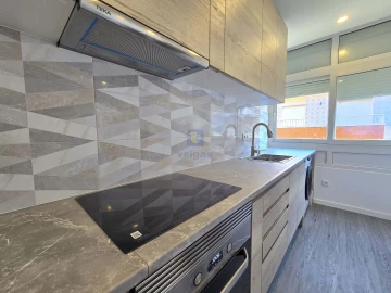 Apartamento T1 para Arrendamento em Campolide
