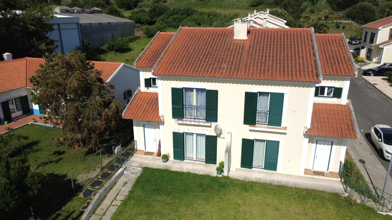 Moradia T3 para Venda em Roliça Foto 2
