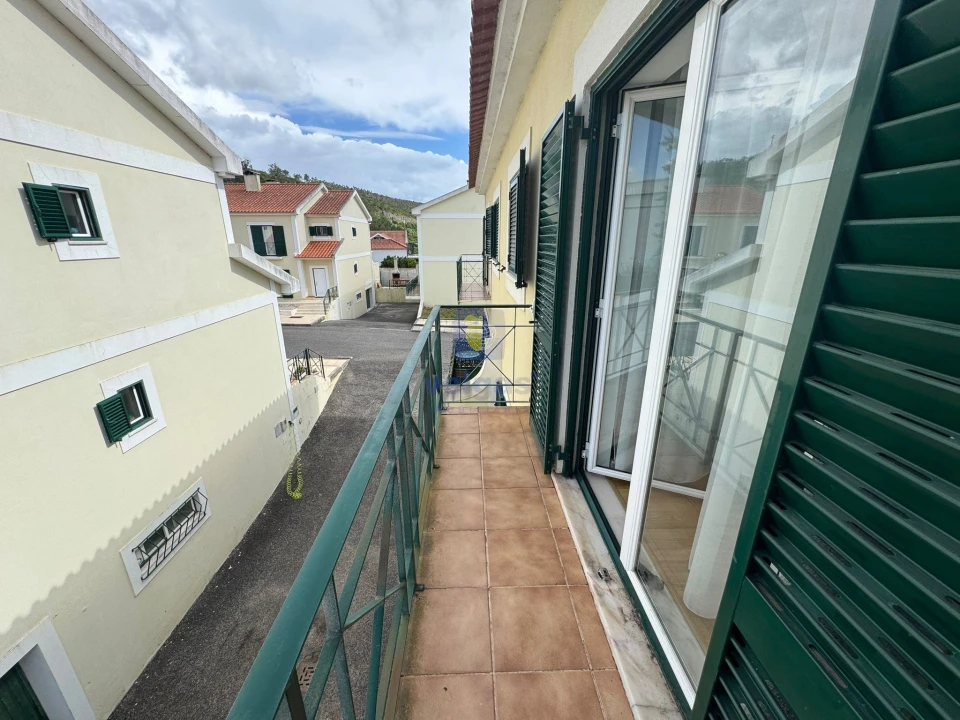 Moradia T3 para Venda em Roliça Foto 32