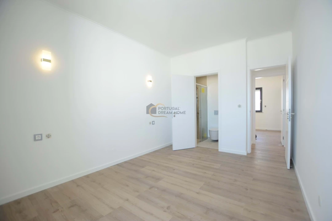 Moradia T3 para Venda em Albufeira e Olhos de Água Foto 17