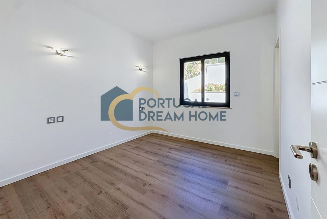 Moradia T3 para Venda em Albufeira e Olhos de Água Foto 13