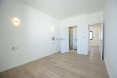Moradia T3 para Venda em Albufeira e Olhos de Água