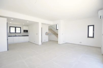 Moradia T3 para Venda em Albufeira e Olhos de Água