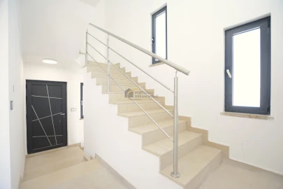 Moradia T3 para Venda em Albufeira e Olhos de Água
