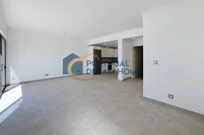 Moradia T3 para Venda em Albufeira e Olhos de Água