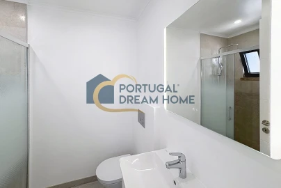 Moradia T3 para Venda em Albufeira e Olhos de Água