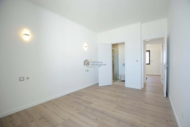 Moradia T3 para Venda em Albufeira e Olhos de Água Foto 17