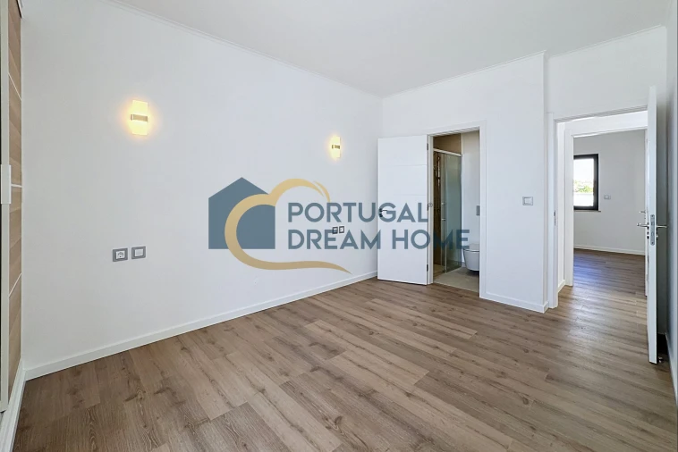 Moradia T3 para Venda em Albufeira e Olhos de Água Foto 19