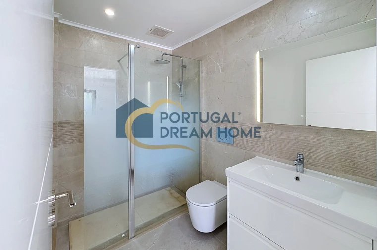 Moradia T3 para Venda em Albufeira e Olhos de Água Foto 26