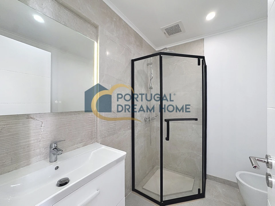 Moradia T3 para Venda em Albufeira e Olhos de Água Foto 12