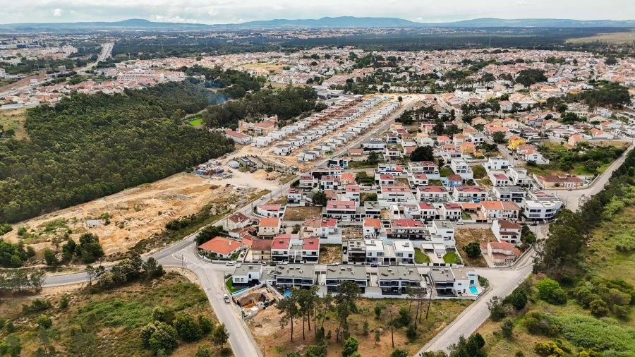 Moradia T4 para Venda em Amora Foto 54