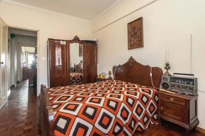 Apartamento T3 para Venda em Beato