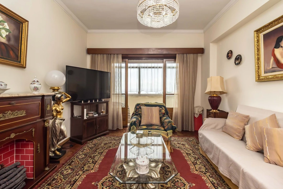 Apartamento T3 para Venda em Beato Foto 6