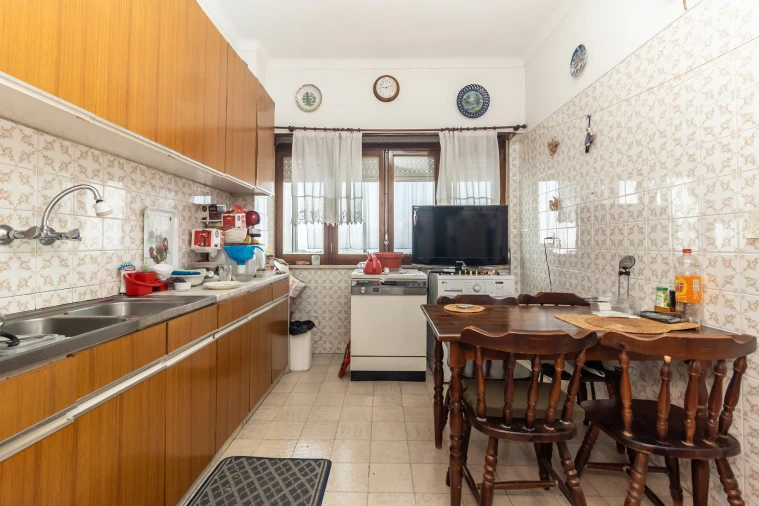 Apartamento T3 para Venda em Beato Foto 4