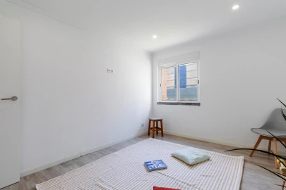 Apartamento T2 para Venda em Algueirão-Mem Martins