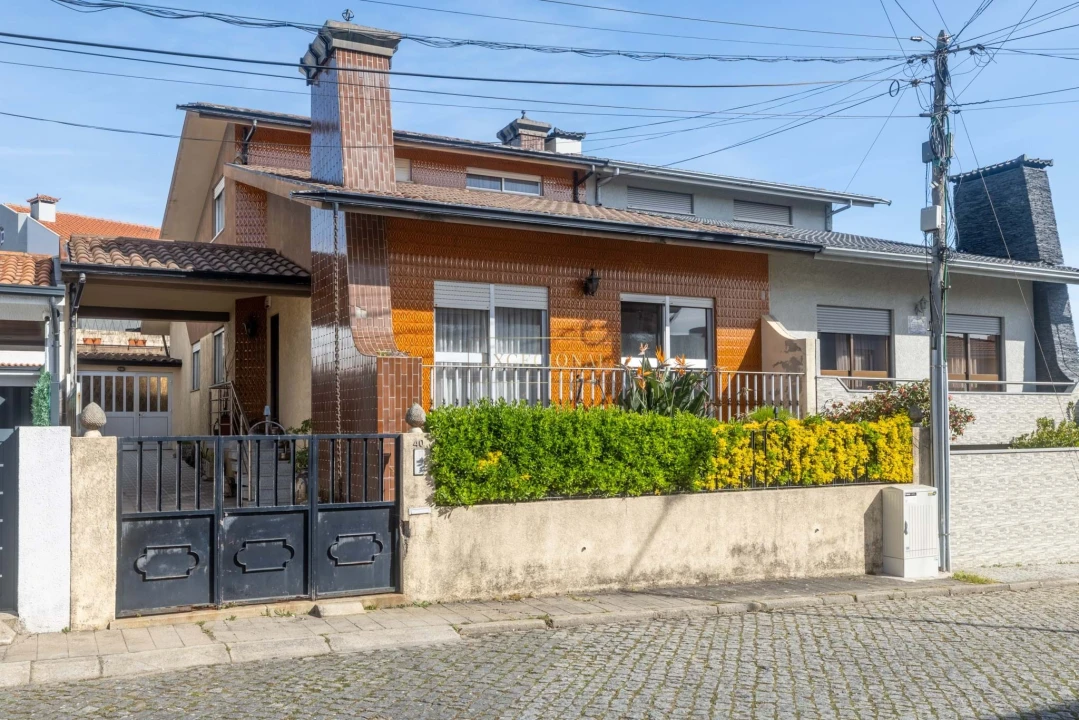 Moradia T4 para Venda em Cidade da Maia Foto 31