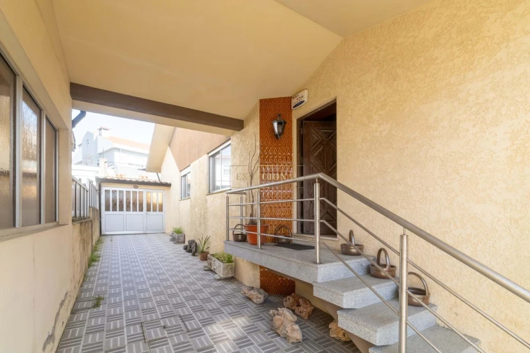 Moradia T4 para Venda em Cidade da Maia Foto 30