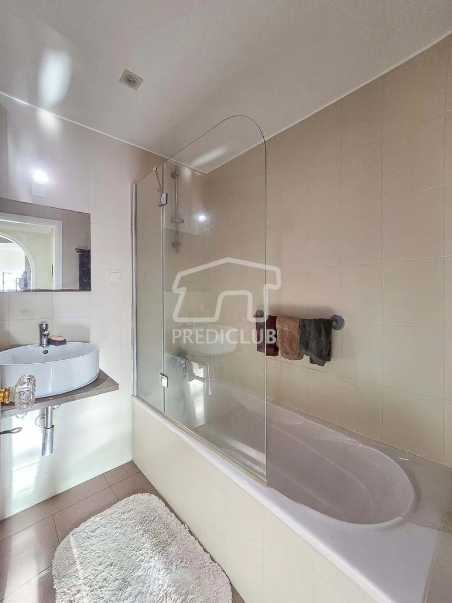 Apartamento T2 para Venda em Funchal (São Pedro) Foto 8