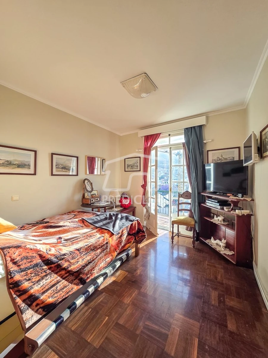 Apartamento T2 para Venda em Funchal (São Pedro) Foto 9