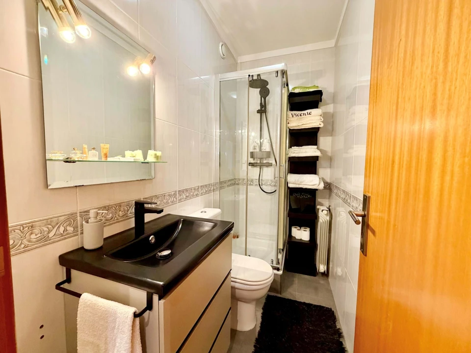 Apartamento T2 para Venda em Santa Marinha e São Pedro da Afurada Foto 14