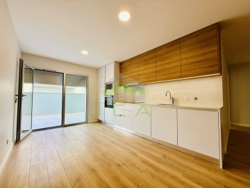 Apartamento T2 para Venda em Marrazes e Barosa