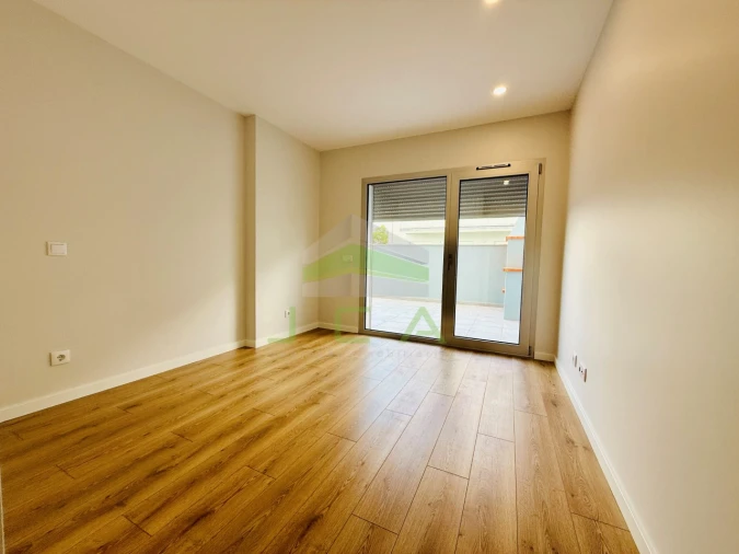 Apartamento T2 para Venda em Marrazes e Barosa Foto 4
